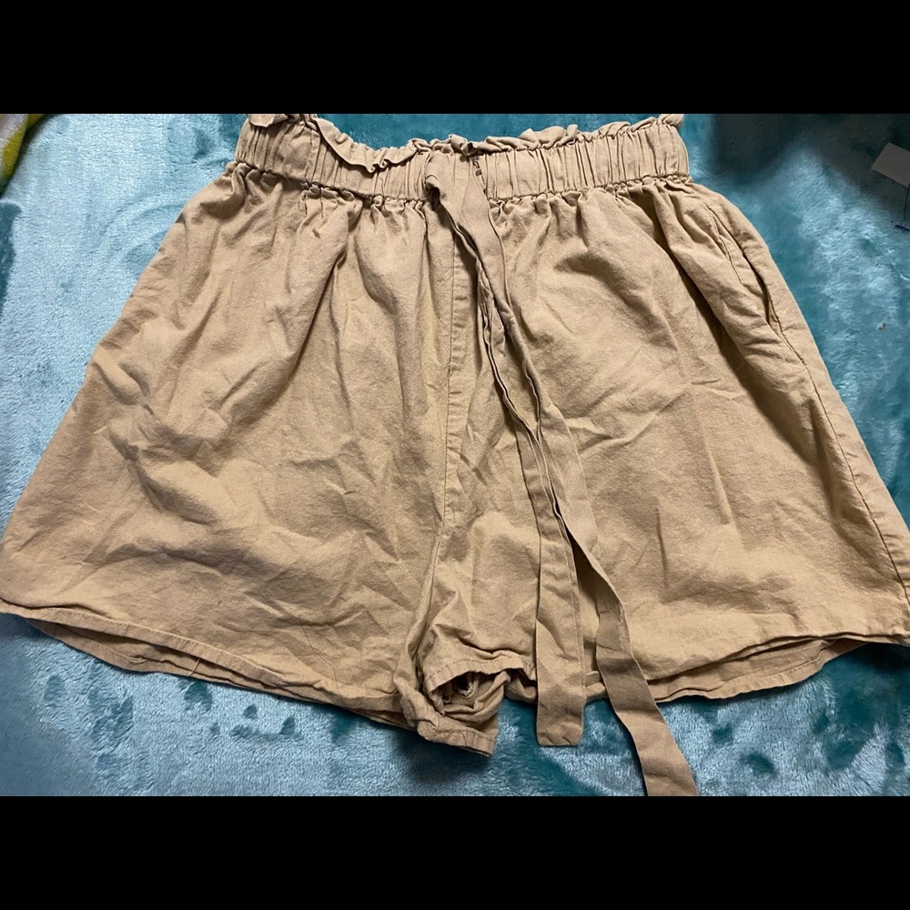 Nasty gal paper bag shorts size 6